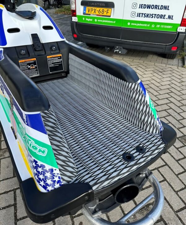 Mattenset Yamaha Superjet 701 jetski store hydro-turf light grey on black